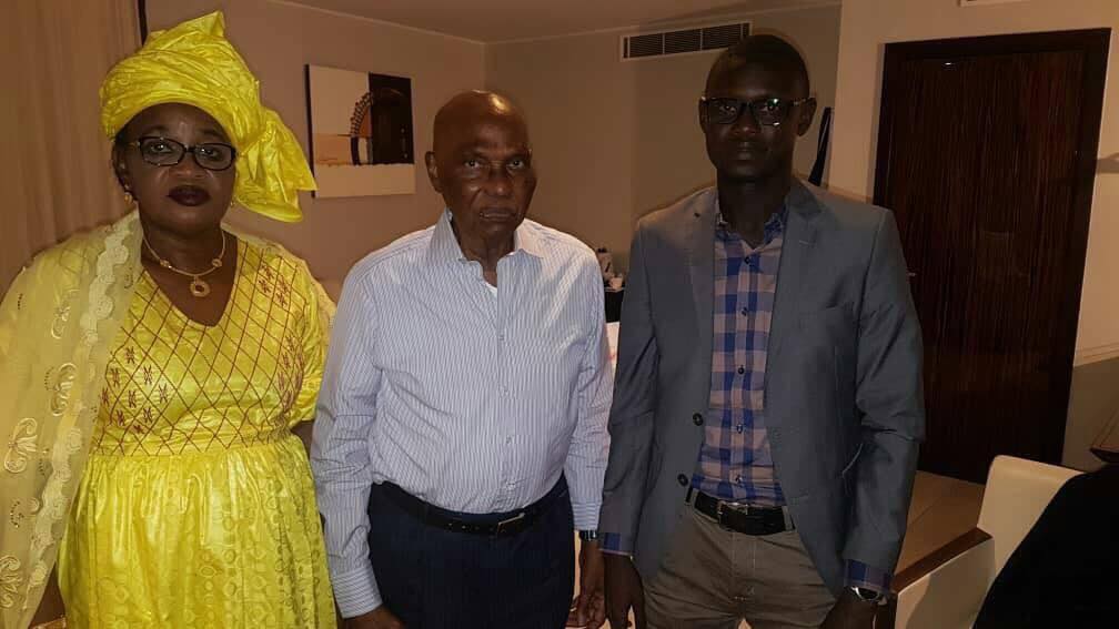 Photos: Me Abdoulaye Wade a rencontré Aïda Mbodj au TERROU-BI